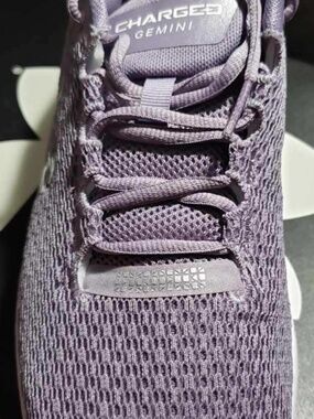 Under Armour Women's Athletic Shoe, New in Box, sz 9
